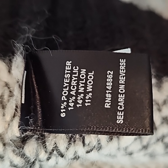 EUC Torrid size 0 houndstooth cropped cardigan sweater - Picture 7 of 9